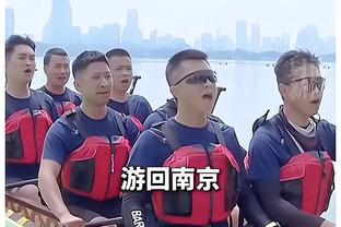 迷弟真的多！阿森纳前锋马丁内利训练中打出世界波后模仿C罗庆祝：Siu！